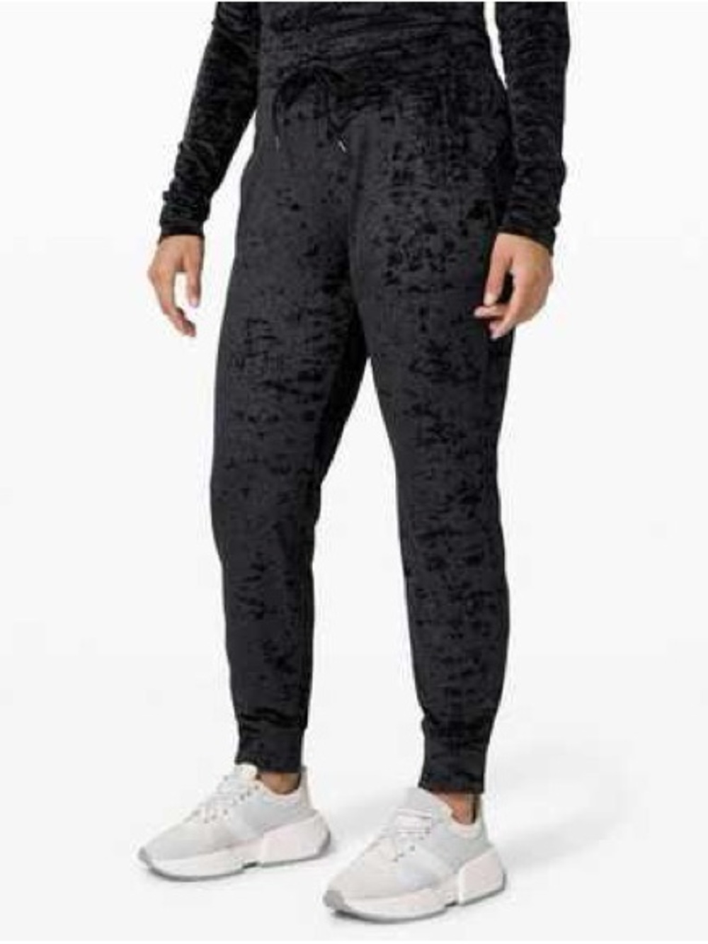 Lululemon Ready to Crush High-Rise Velour Jogger - Black, Size 10